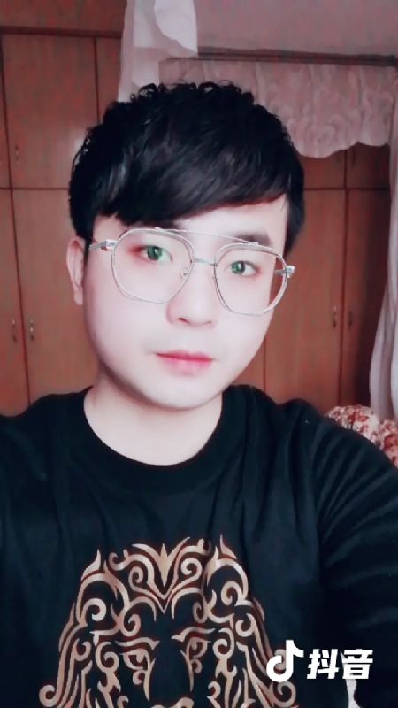 哎呦哥哥的第二张照片--广西认干亲服务网