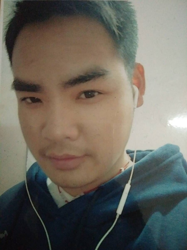 渴望爱的第一张照片--广西认干亲服务网