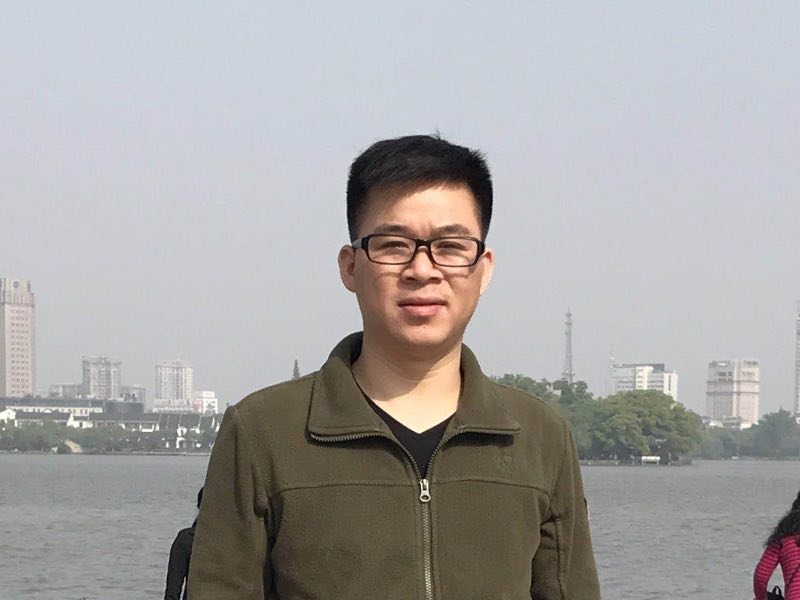 孔雀鱼的第一张照片--广西认干亲服务网