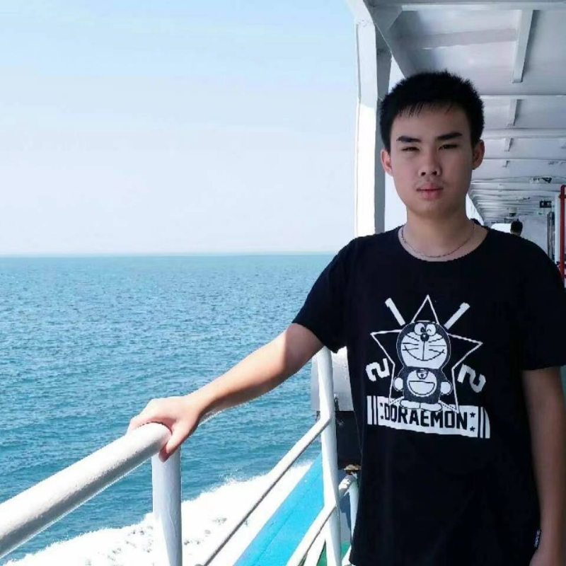 小绅士的第三张照片--广西认干亲服务网