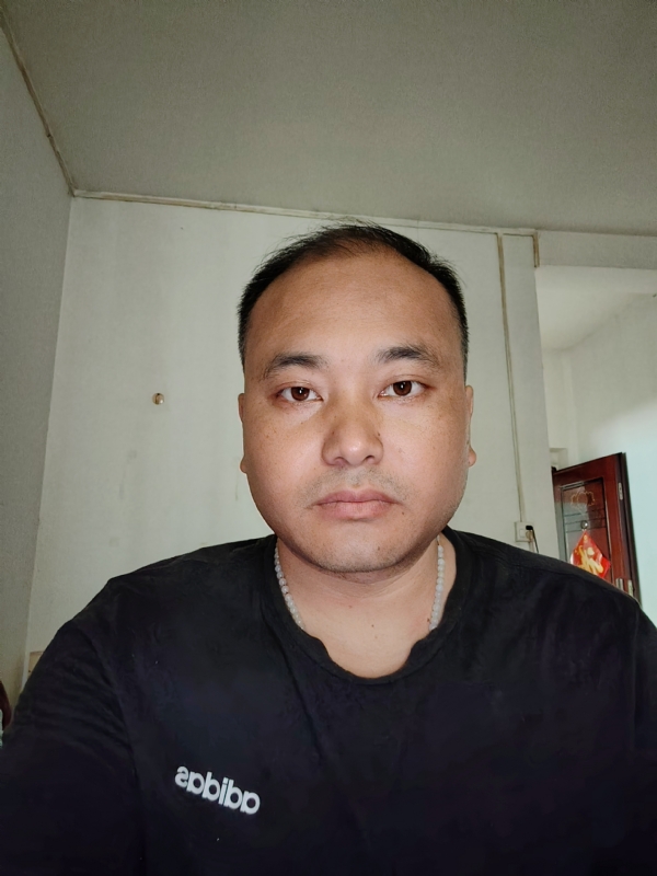 小蒋的第一张照片--广西认干亲服务网