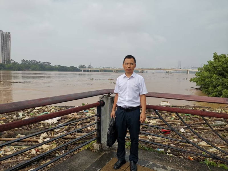 石泽根的第一张照片--广西认干亲服务网